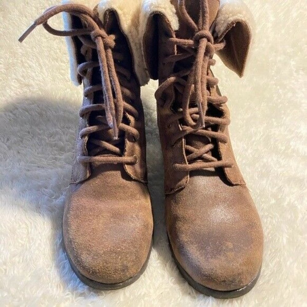 UGG Leather Zea Shearling Lace Up Ankle WEDGES Boots WATERPROOF Size 9 - Picture 6 of 11